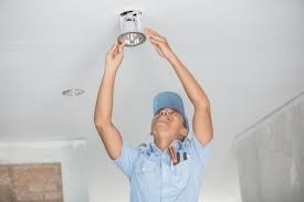 electrician-required-lays-fanons-lights-fanons-big-0