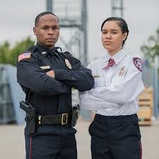 security-guards-male-female-lyy-sykyory-gar-big-0